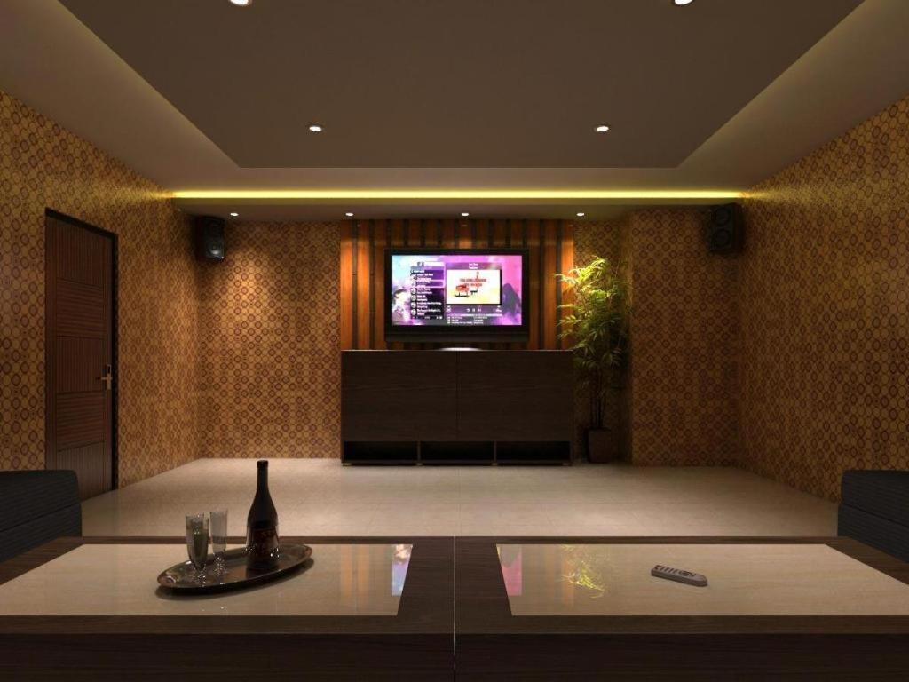 Win Grand Hotel Bekasi Zewnętrze zdjęcie